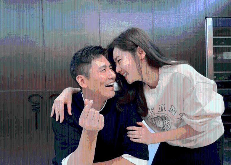 照顾小兔宝宝